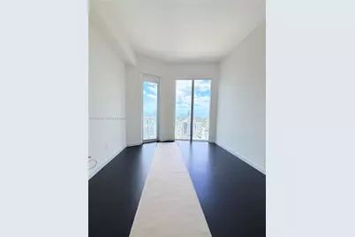 185 SW 7th St #4410, Miami, FL 33130 - Photo 1