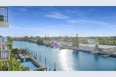 8024 Tatum Waterway Dr #5D, Miami Beach, FL 33141 - Photo 1