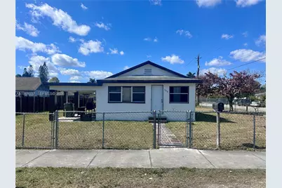 546 NW 5th Ave, Homestead, FL 33030 - Photo 1