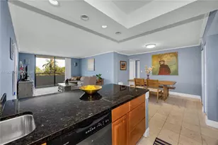 7300 Wayne Ave, Miami Beach, FL 33141 - Photo 1