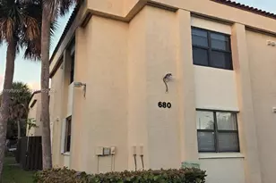 680 W Park Dr, Miami, FL 33172 - Photo 1