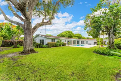7451 SW 133rd St, Pinecrest, FL 33156 - Photo 1