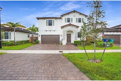 10321 SW 232nd St, Cutler Bay, FL 33190 - Photo 1