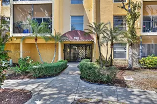 450 NW 20th St, Boca Raton, FL 33431 - Photo 1