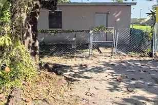 10219 SW 184th St, Cutler Bay, FL 33157 - Photo 1