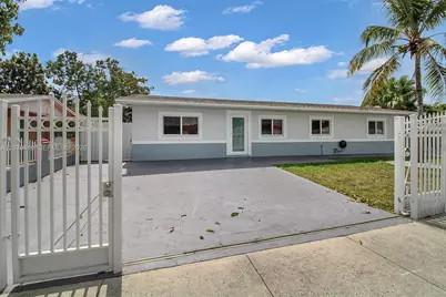11740 SW 182nd Ter, Miami, FL 33177 - Photo 1