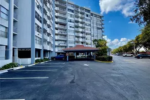 1300 NE Miami Gardens Dr, Miami, FL 33179 - Photo 1