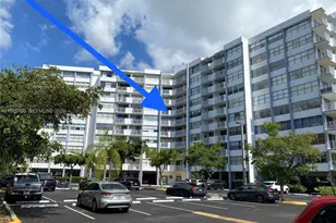 1300 NE Miami Gardens Dr, Miami, FL 33179 - Photo 1