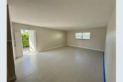 921 SW 74th Ter #102A, North Lauderdale, FL 33068 - Photo 1