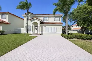 10628 NW 54th St, Doral, FL 33178 - Photo 1
