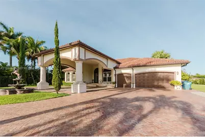 23525 SW 217th Ave, Homestead, FL 33031 - Photo 1