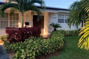 4717 Washington St, Hollywood, FL 33021 - Photo 1