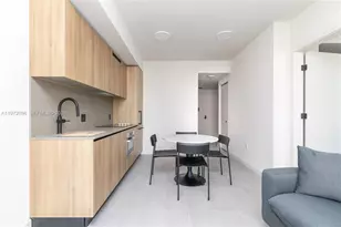 121 NE 5th St, Miami, FL 33132 - Photo 1