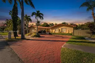 9475 SW 70th St, Miami, FL 33173 - Photo 1