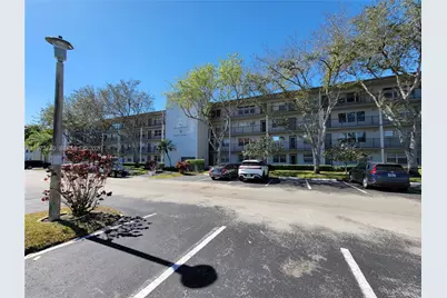 300 SW 134th Way #113E, Pembroke Pines, FL 33027 - Photo 1