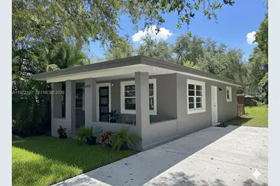 2478 NW 98th St, Miami, FL 33147 - Photo 1