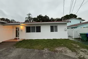1122 NW 32nd Ct, Miami, FL 33125 - Photo 1