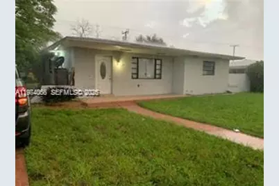 121 NW 188th St, Miami Gardens, FL 33169 - Photo 1