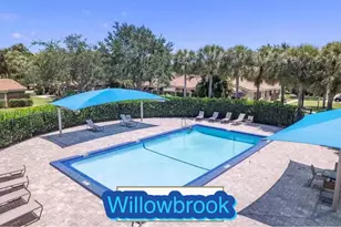 233 Meadows Dr, Boynton Beach, FL 33436 - Photo 1