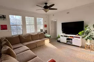 533 NE 3rd Ave, Fort Lauderdale, FL 33301 - Photo 1