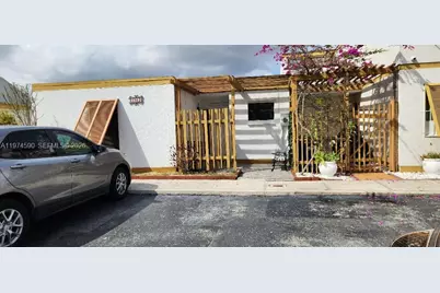 1382 SW 131st Place Cir E, Miami, FL 33184 - Photo 1