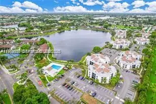 207 Lake Pointe Dr, Oakland Park, FL 33309 - Photo 1