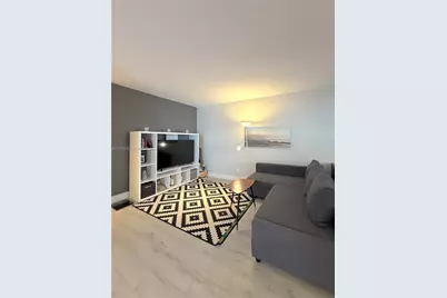 541 Blue Heron Dr #201, Hallandale Beach, FL 33009 - Photo 1