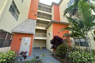 8160 Geneva Ct, Doral, FL 33166 - Photo 1