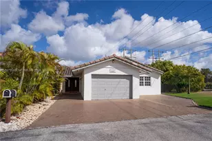 1457 SW 136th Pl, Miami, FL 33184 - Photo 1