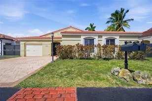 561 SW 87th Ct, Miami, FL 33174 - Photo 1