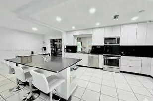 7005 NW 94th Ave, Tamarac, FL 33321 - Photo 1