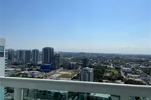1800 N Bayshore Dr, Miami, FL 33132 - Photo 1