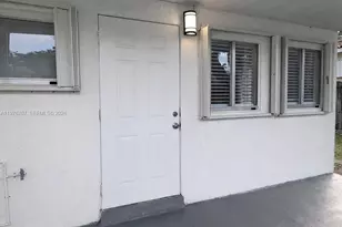 987 NE 131st St, North Miami, FL 33161 - Photo 1