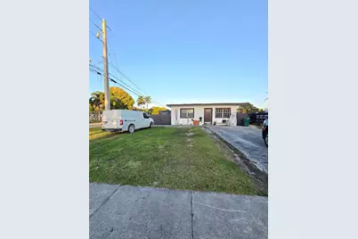 345 NW 5th Ave, Florida City, FL 33034 - Photo 1