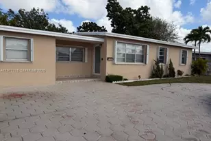 10945 SW 41st St, Miami, FL 33165 - Photo 1