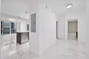 488 NE 18th St, Miami, FL 33132 - Photo 1