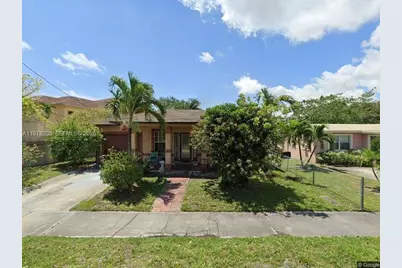 158 SW 5th St, Deerfield Beach, FL 33441 - Photo 1