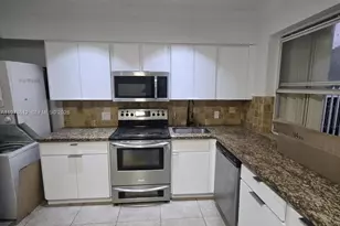 1701 N Treasure Dr, North Bay Village, FL 33141 - Photo 1