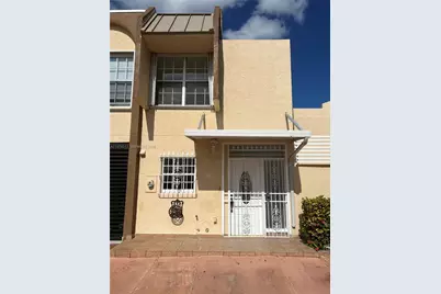 1165 W 38th Ter #35, Hialeah, FL 33012 - Photo 1