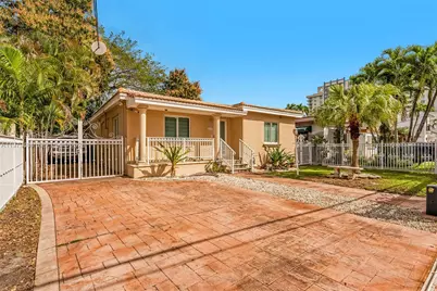 2121 SW 30th Ct #2121, Miami, FL 33145 - Photo 1