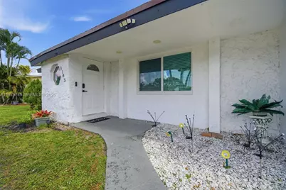 1185 NW 92nd Ave, Pembroke Pines, FL 33024 - Photo 1