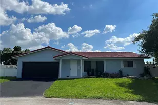 7520 NW 44th Ct, Coral Springs, FL 33065 - Photo 1