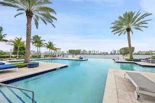 17111 Biscayne Blvd, North Miami Beach, FL 33160 - Photo 38