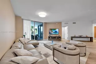 17111 Biscayne Blvd, North Miami Beach, FL 33160 - Photo 2