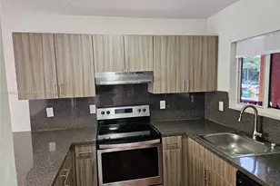 6235 Kendale Lakes Circle, Miami, FL 33183 - Photo 1