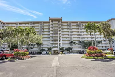 3510 Oaks Way #806, Pompano Beach, FL 33069 - Photo 1