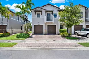 5880 NW 104th Path, Doral, FL 33178 - Photo 1