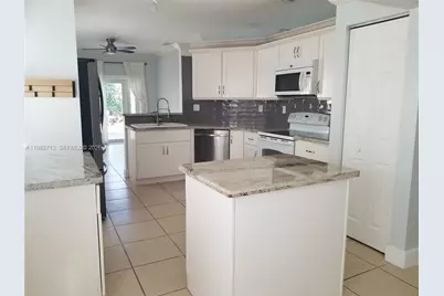 4153 Sapphire Ter, Weston, FL 33331 - Photo 1