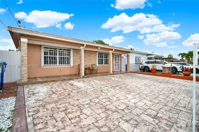 560 NW 57th Ct, Miami, FL 33126 - Photo 1