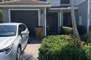 200 SE 5th Ct, Deerfield Beach, FL 33441 - Photo 1